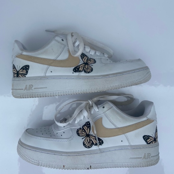 Nike Air Force One AF1 Women’s Size 7 White Low Top Sneaker Custom Butterfly - Picture 8 of 11